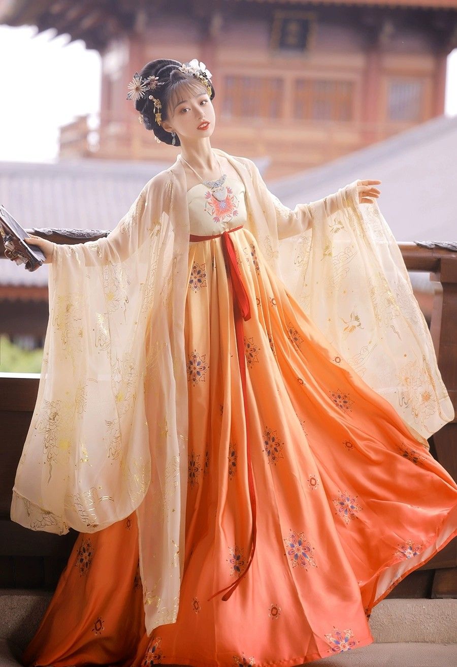 Rebirth:Opening a Hanfu Clothing Store Rebirth:Opening a Hanfu Clothing Store