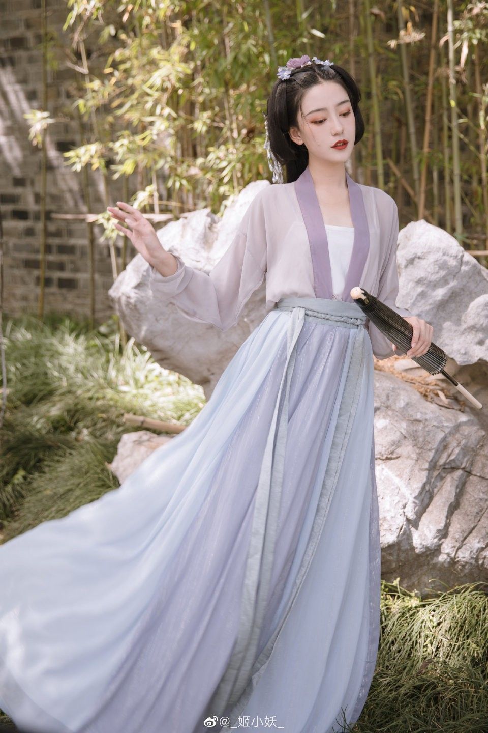 The Enchanting World of Hanfu Dance Girls The Enchanting World of Hanfu Dance Girls
