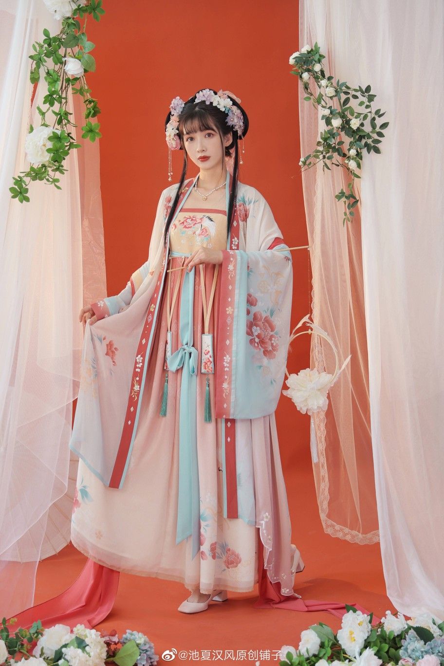 Summer Elegance:The Enchanting Princess Style of Hanfu for Women in a Fairy-like仙风道骨 Summer Elegance:The Enchanting Princess Style of Hanfu for Women in a Fairy-like仙风道骨