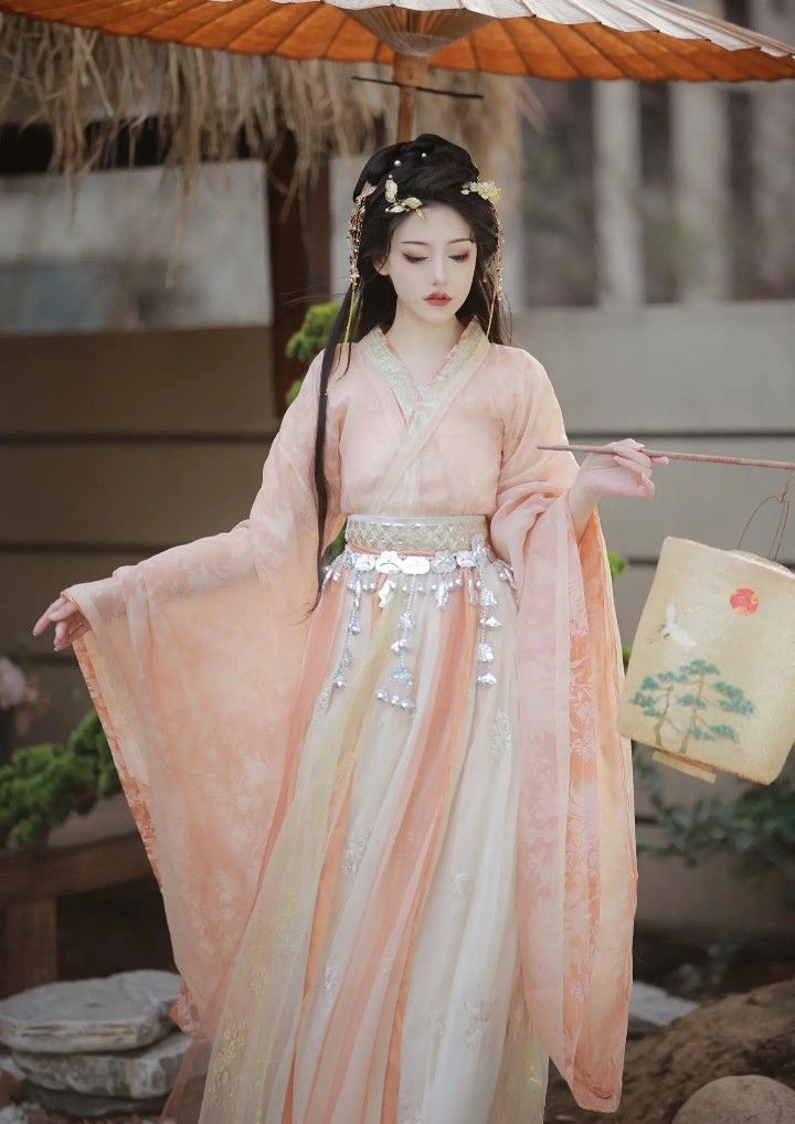 The Elegance of Black Cheongsam with Lacey纱衣