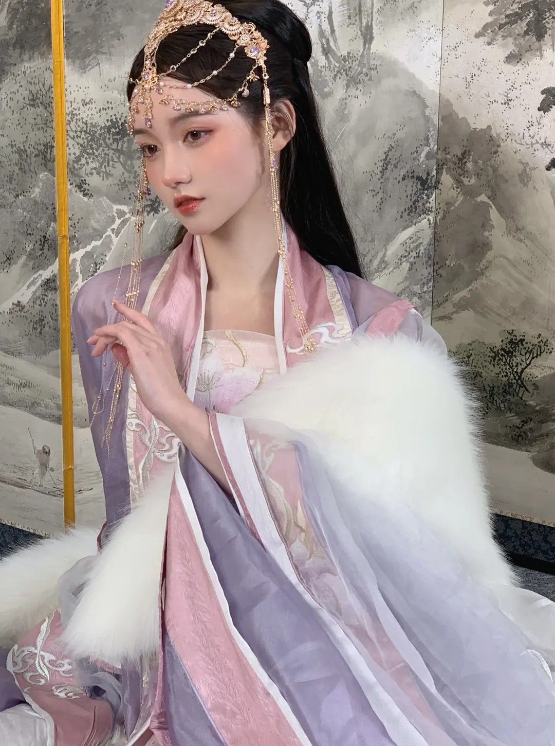 The Elegance of Black Cheongsam Women in Summer The Elegance of Black Cheongsam Women in Summer