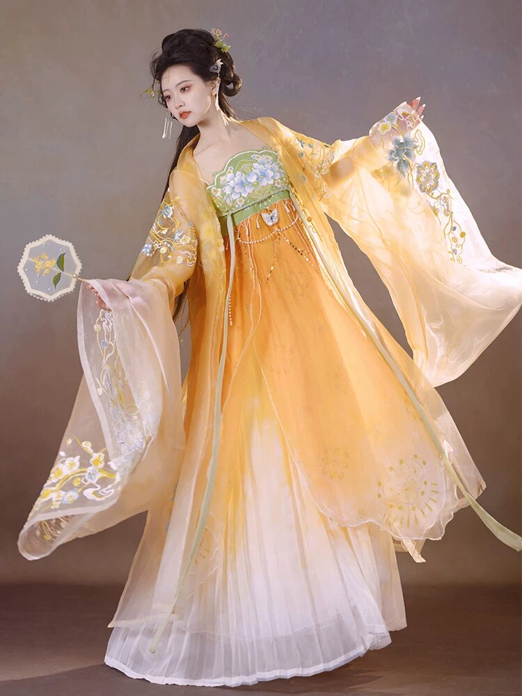 Exploring the Erotica of Traditional Hanfu Fashion:The Transparent Allure of Hanfu Fashion Exploring the Erotica of Traditional Hanfu Fashion:The Transparent Allure of Hanfu Fashion