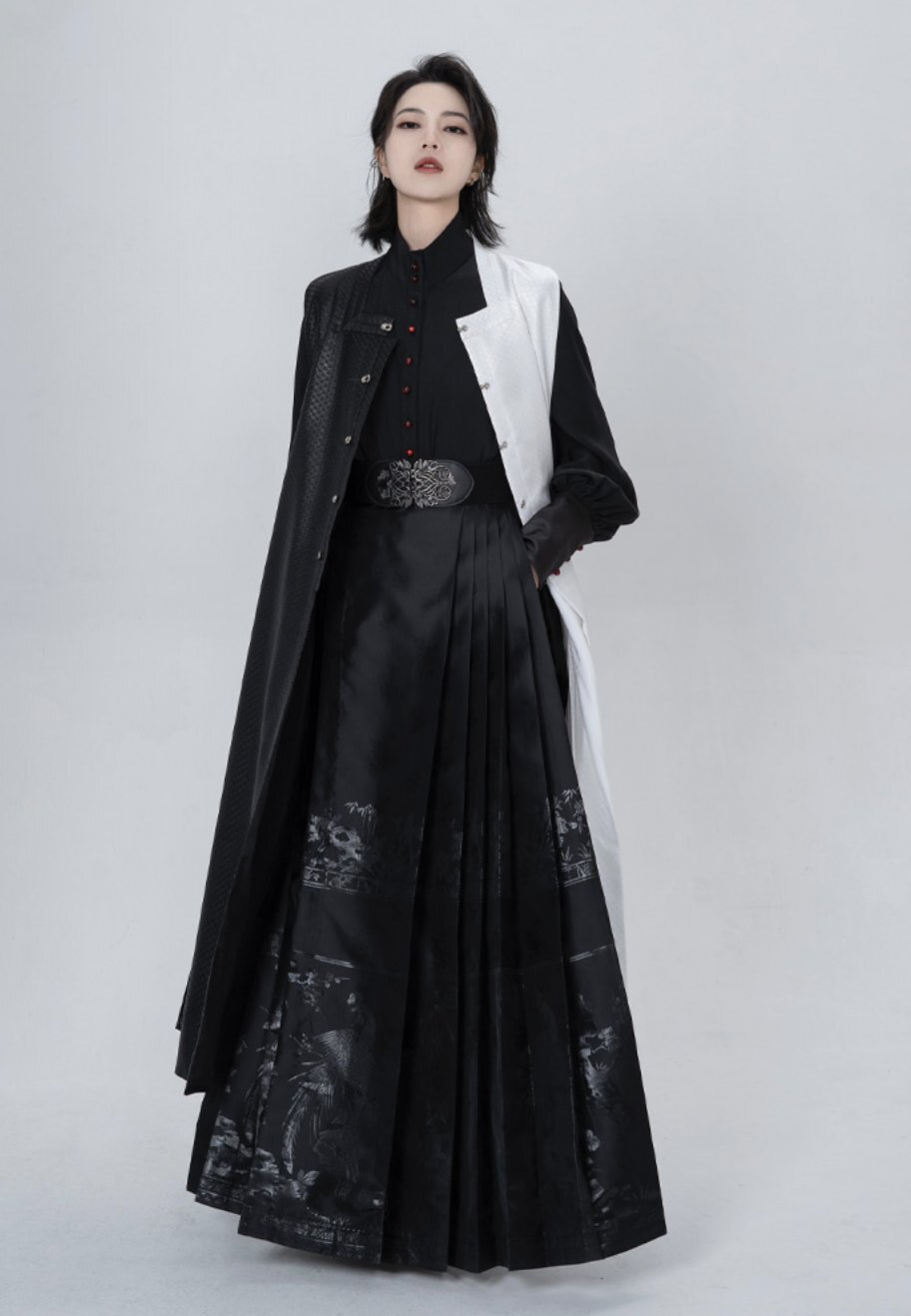Slimming Styles of Traditional Chinese Dress for Modern Female Students:The Charm of Hanfu Slimming Styles of Traditional Chinese Dress for Modern Female Students:The Charm of Hanfu