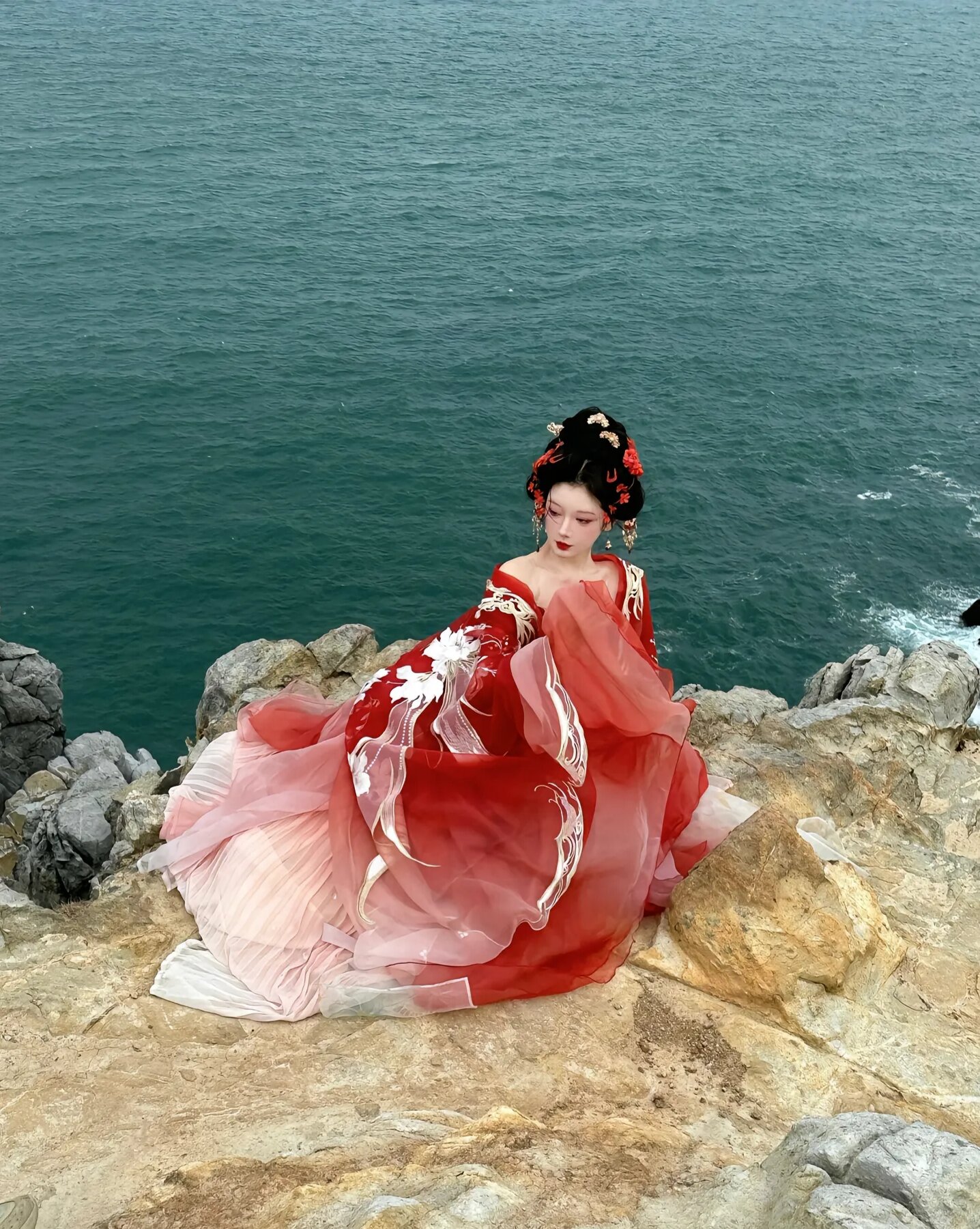 Embracing Tradition:2024 Autumn Qipao Fashion Trends Embracing Tradition:2024 Autumn Qipao Fashion Trends