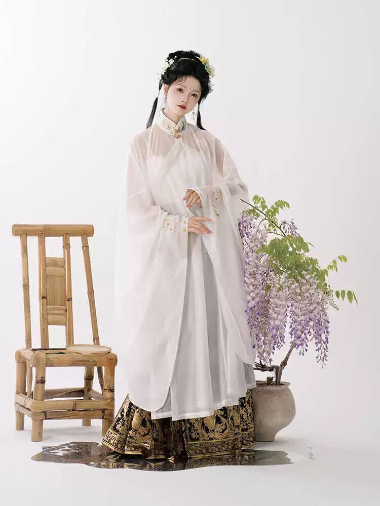 Chinese-Style Qipao:Evolution and Modern Evolution of Traditional Elegance Chinese-Style Qipao:Evolution and Modern Evolution of Traditional Elegance