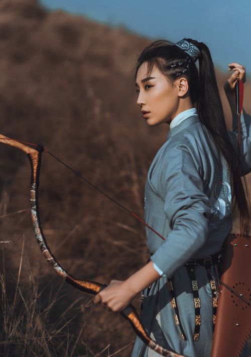 The Enchanting Beauty of Mermaid Tears in Hanfu Fashion:The Story of the Ethereal Fish-Tail Robe The Enchanting Beauty of Mermaid Tears in Hanfu Fashion:The Story of the Ethereal Fish-Tail Robe