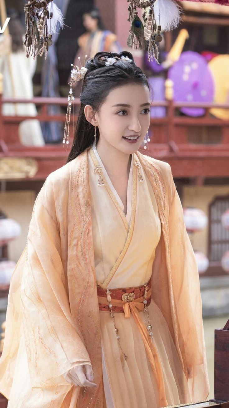 Recalling the Cultural Elegance of Old Nancheng in the Age of Qipao Recalling the Cultural Elegance of Old Nancheng in the Age of Qipao