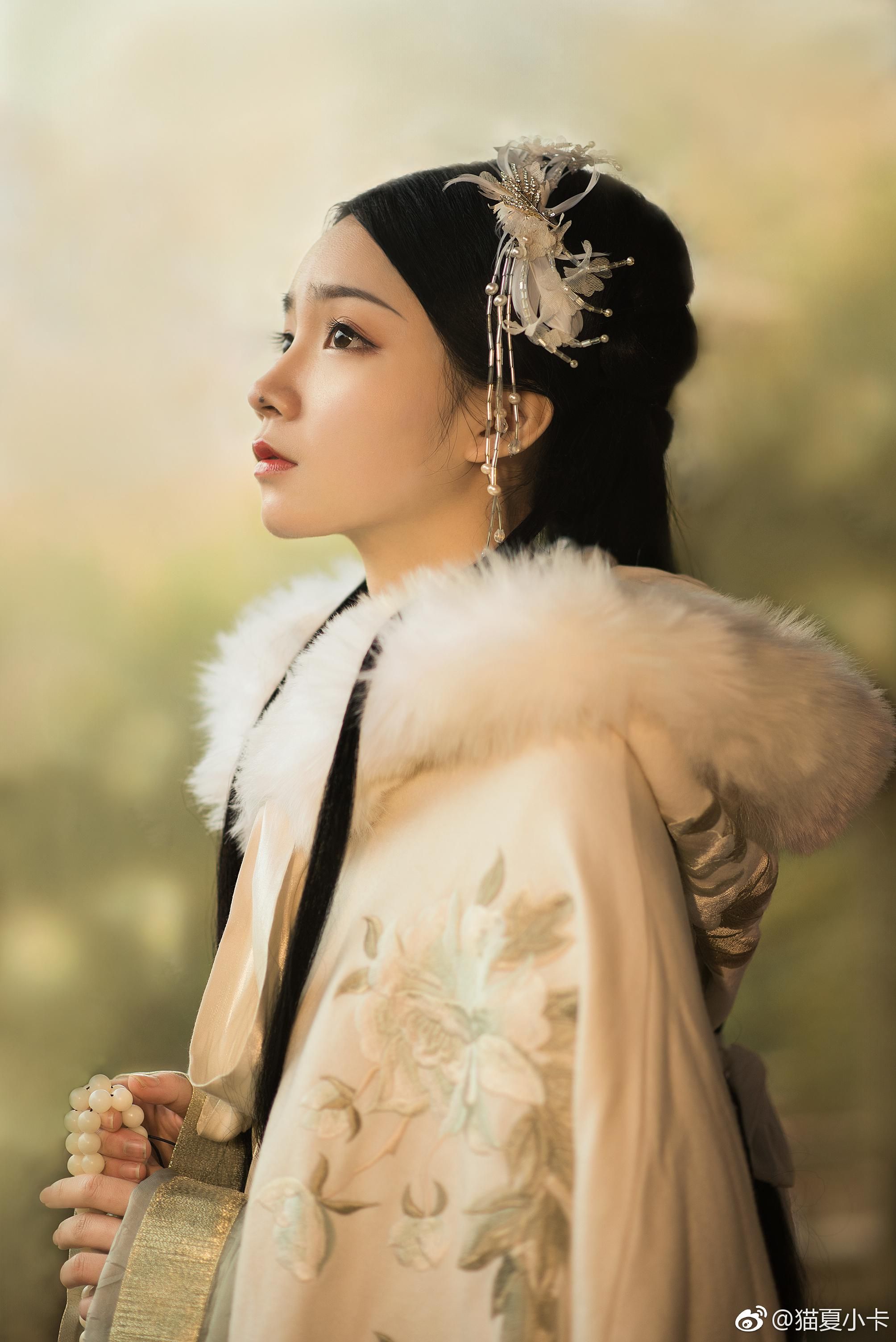 Red Cheongsam Jacket Combos:Styling Tips and Fashion Trends