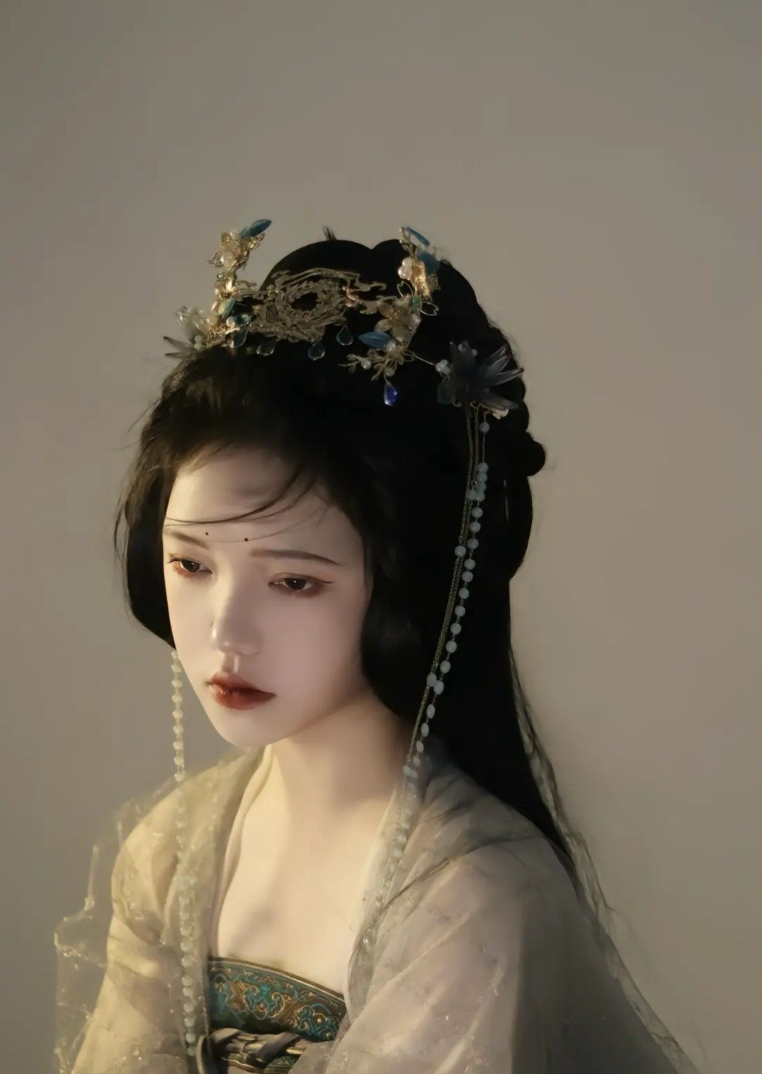 Baby Hanfu Headdress:A Glimpse into the World of 2-Year-Olds Traditional Beauty Baby Hanfu Headdress:A Glimpse into the World of 2-Year-Olds Traditional Beauty