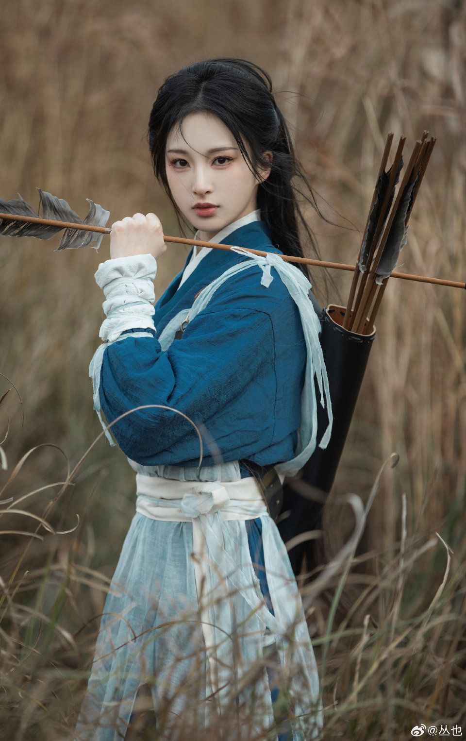 Winter Hanfu Fashion for Women:Traditional Elegance in a Cold Season Winter Hanfu Fashion for Women:Traditional Elegance in a Cold Season