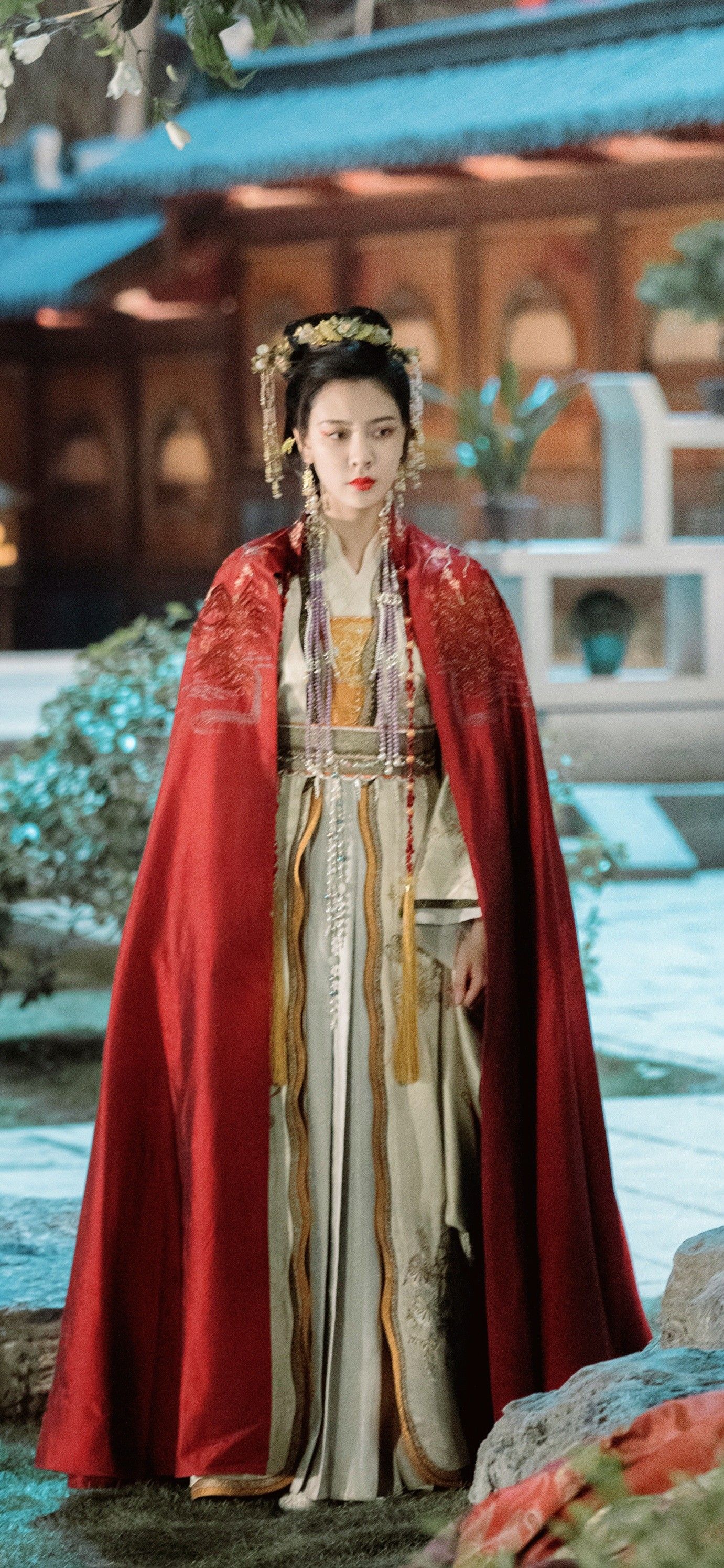 Winter Hanfu:The Traditional Elegance of Chinese Students Attire Winter Hanfu:The Traditional Elegance of Chinese Students Attire