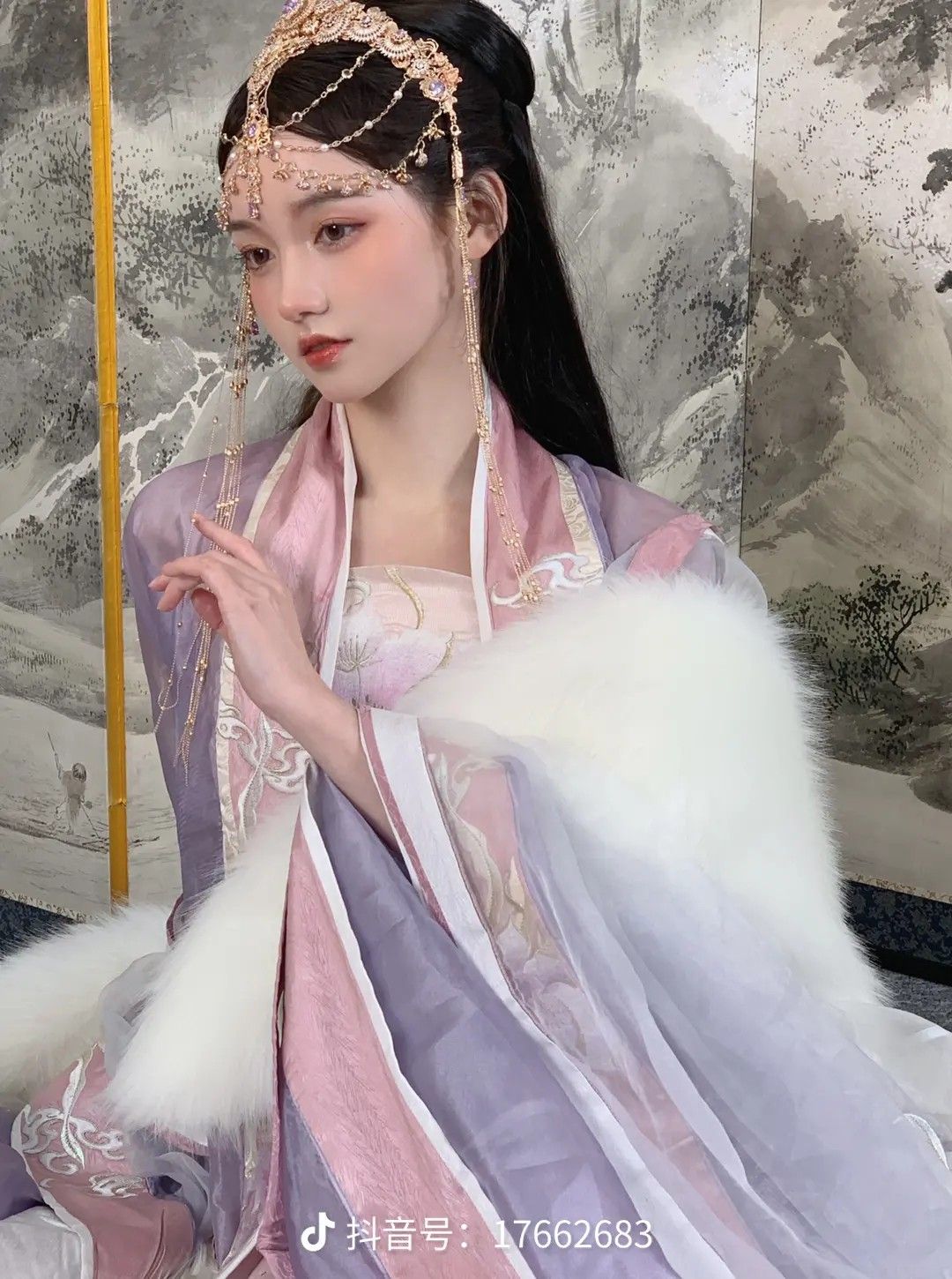 Quipao Elegance for a 13-Year-Old Girl:The Art of Traditional Chinese Dress Quipao Elegance for a 13-Year-Old Girl:The Art of Traditional Chinese Dress