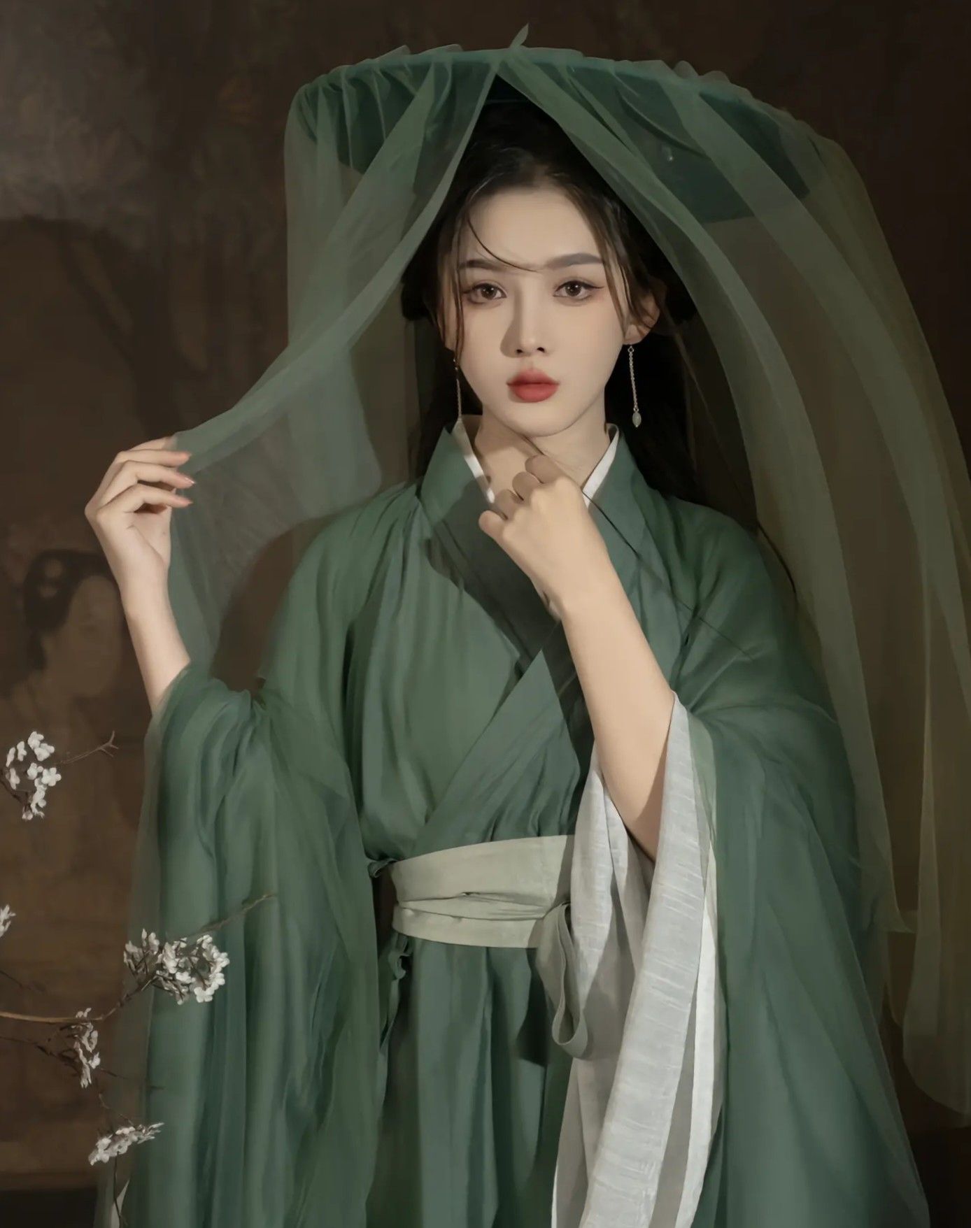 The Black Hanfu Dress of a Girl Child:A Glimpse into Traditional Chinese Elegance The Black Hanfu Dress of a Girl Child:A Glimpse into Traditional Chinese Elegance