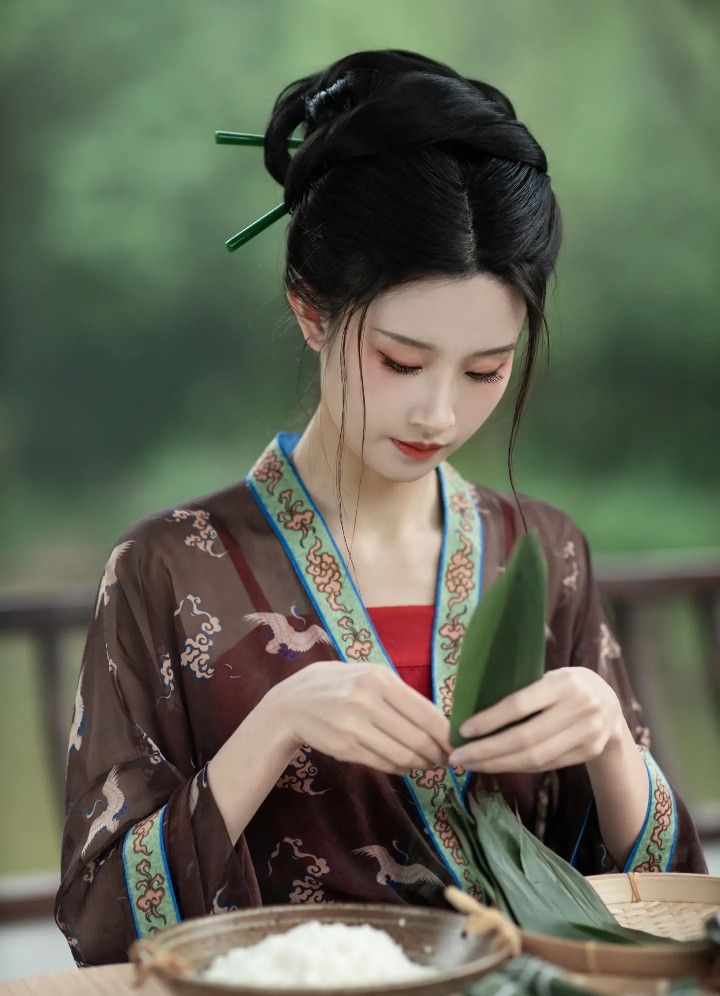Full Set of Authentic Hanfu Traditional Four-Piece Package Full Set of Authentic Hanfu Traditional Four-Piece Package