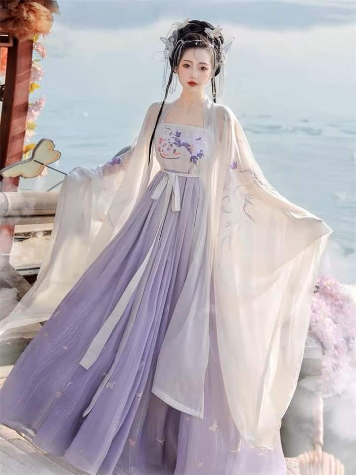 Ancient Charm:The Enchantment of Blind Box Hanfu in Modern Times Ancient Charm:The Enchantment of Blind Box Hanfu in Modern Times