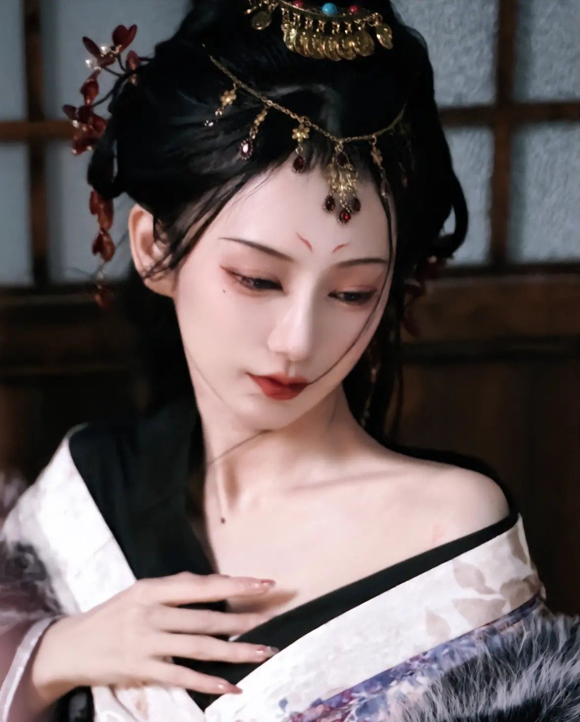 Georgia’s Qipao-Inspired Dress:A Blend of Tradition and Modernity Georgia’s Qipao-Inspired Dress:A Blend of Tradition and Modernity