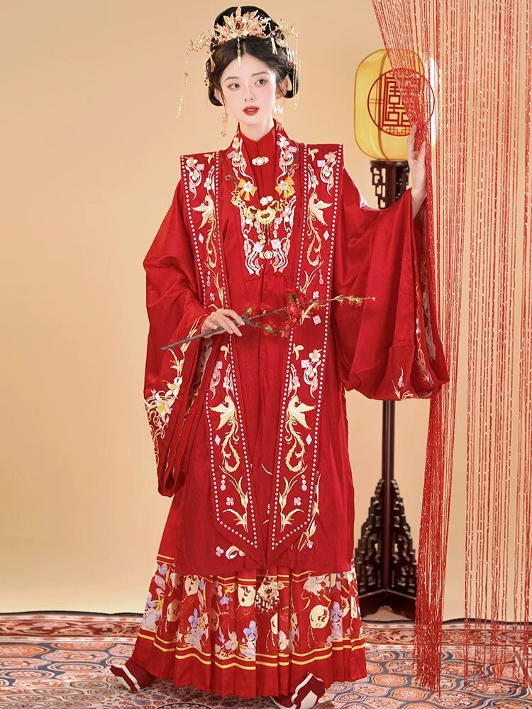 Vibrant Winter:The Story of a Red Cheongsam Vibrant Winter:The Story of a Red Cheongsam