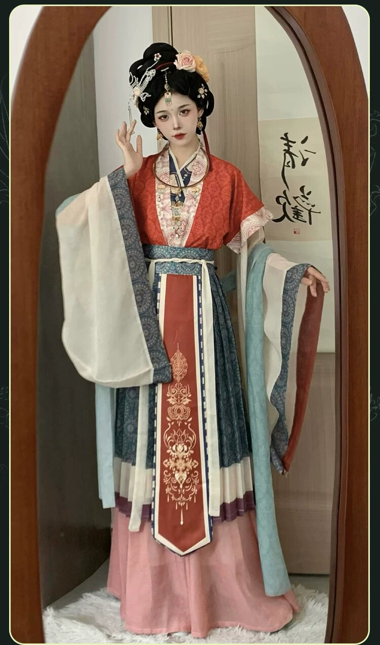 Ancient-Style Skirts for Girls:Fashion Trends in Autumn and Winter Ancient-Style Skirts for Girls:Fashion Trends in Autumn and Winter