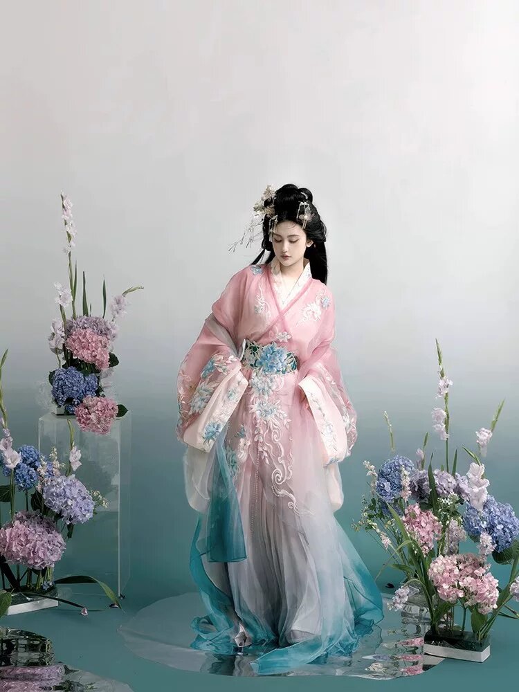 Green Childrens Cheongsam for Summer:A Fashionable and Comfortable Choice Green Childrens Cheongsam for Summer:A Fashionable and Comfortable Choice