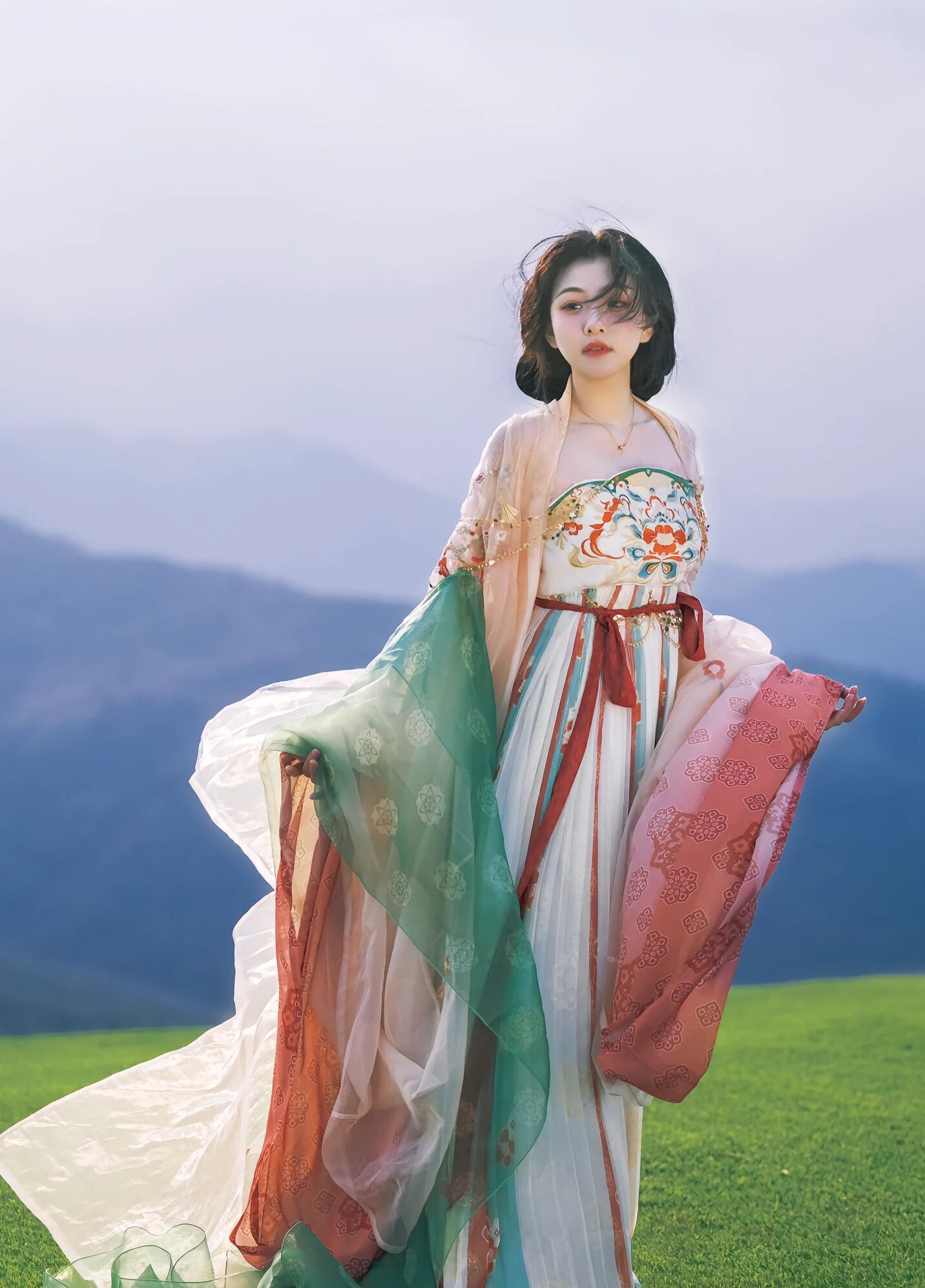 The Joy of a Wedding:The Story of a Happy Mother-in-Laws Elegant Cheongsam with a Hint of醋酸旗袍 The Joy of a Wedding:The Story of a Happy Mother-in-Laws Elegant Cheongsam with a Hint of醋酸旗袍