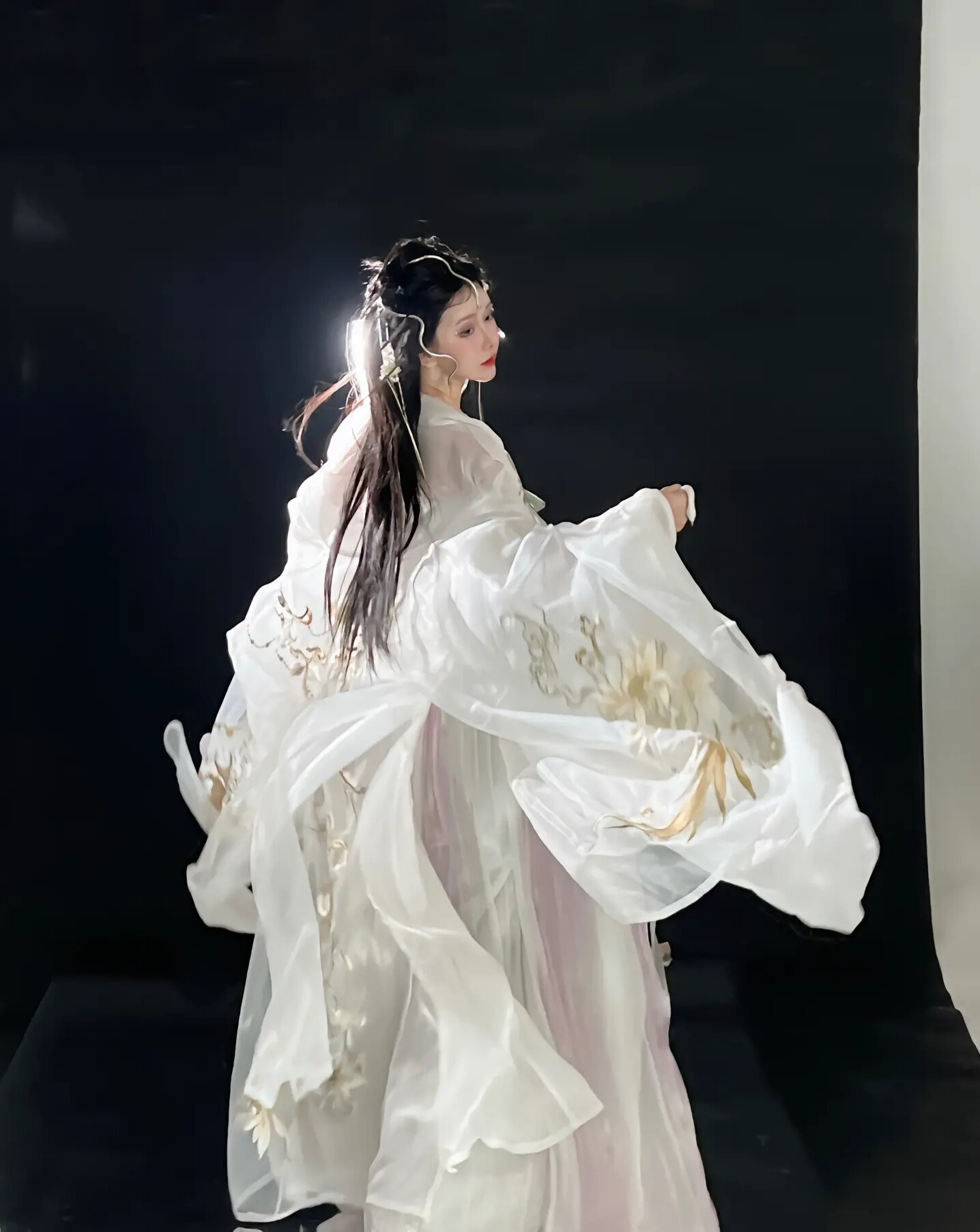TB七彩梨园,戏曲古装中的艺术魅力与传承 TB七彩梨园,戏曲古装中的艺术魅力与传承