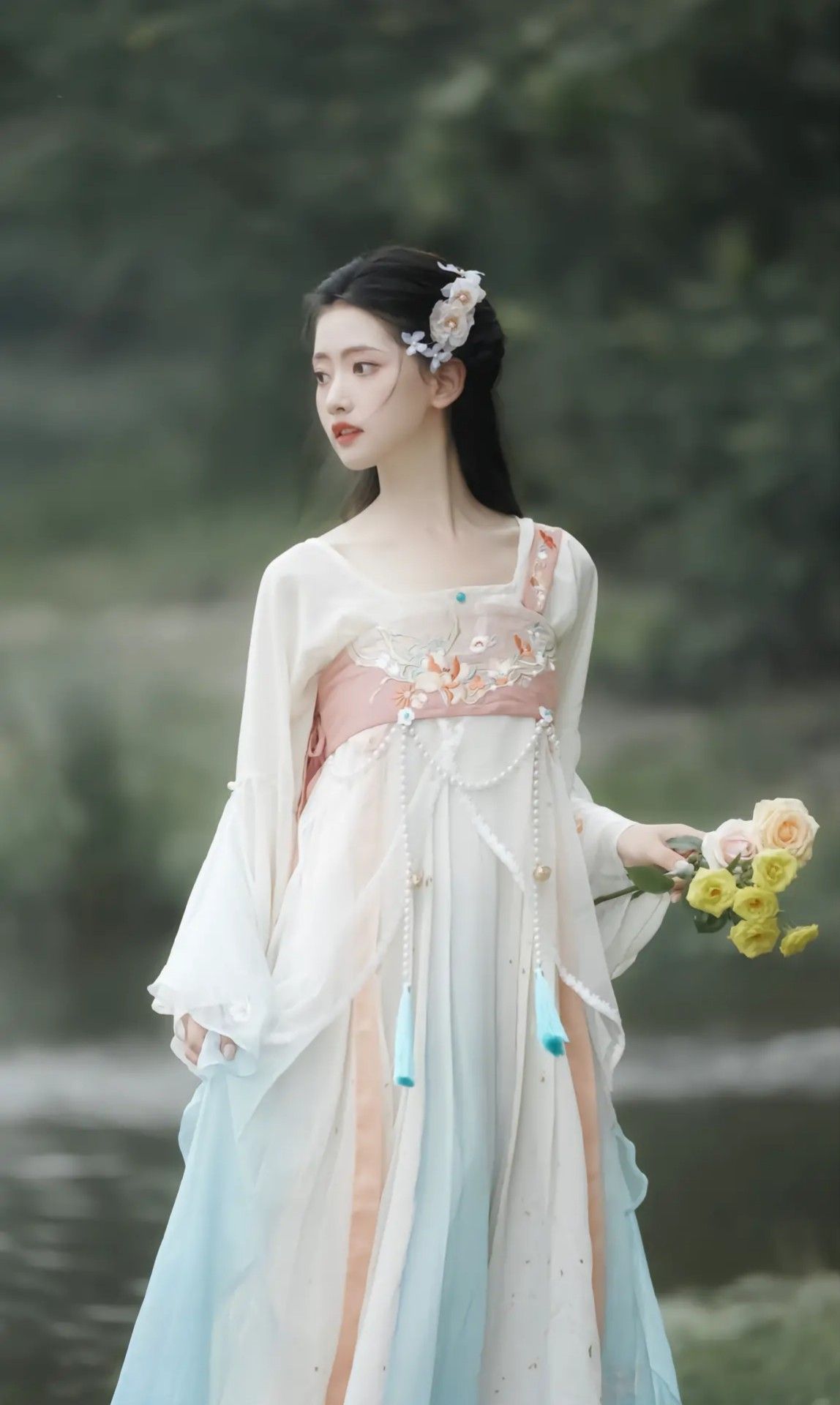 Reinventing the Cheongsam:A Modern Approach to a Classic Womens Spring and Autumn Fashion Reinventing the Cheongsam:A Modern Approach to a Classic Womens Spring and Autumn Fashion