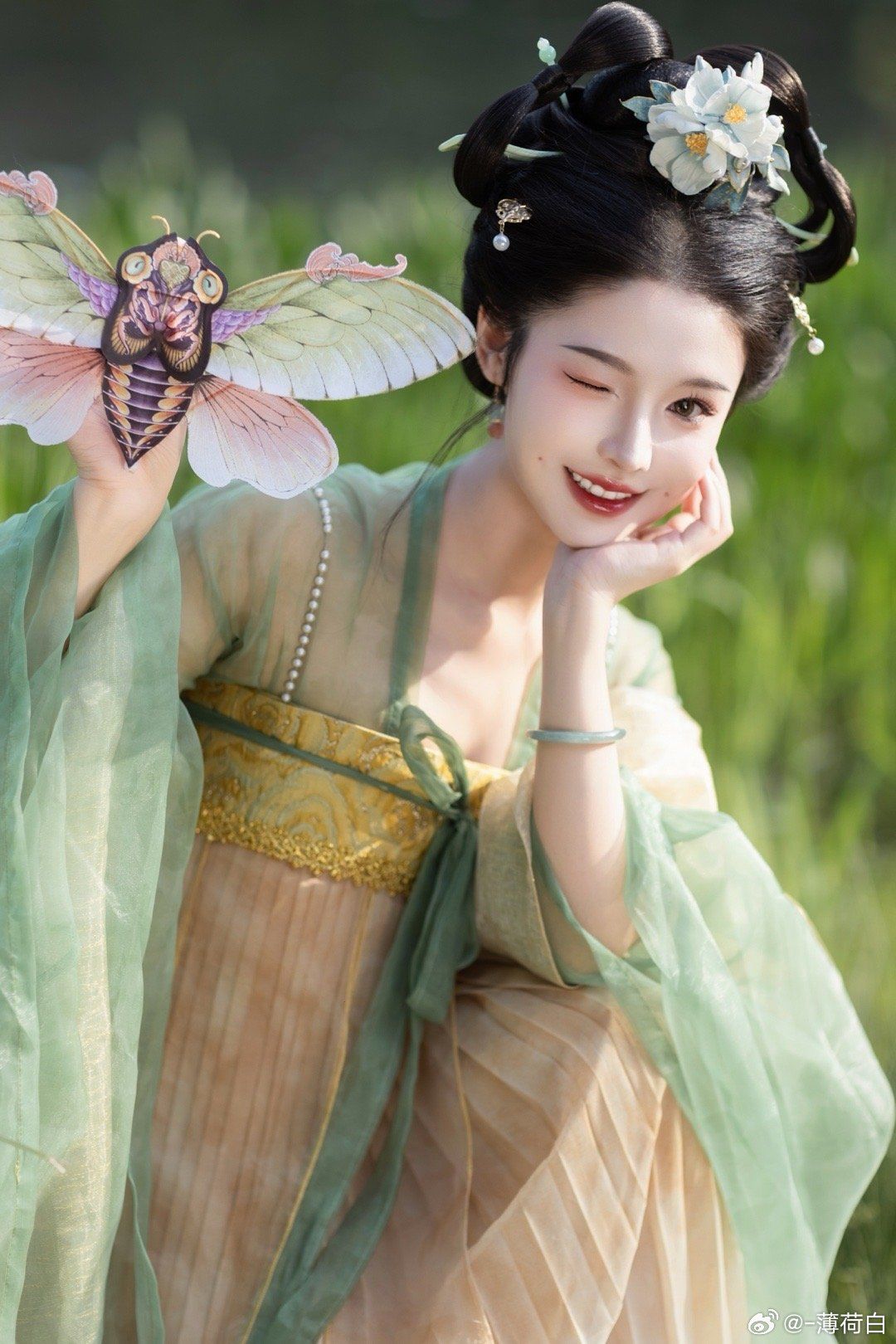 The Noble Essence of Old Shanghais Cheongsam:The Qipao The Noble Essence of Old Shanghais Cheongsam:The Qipao
