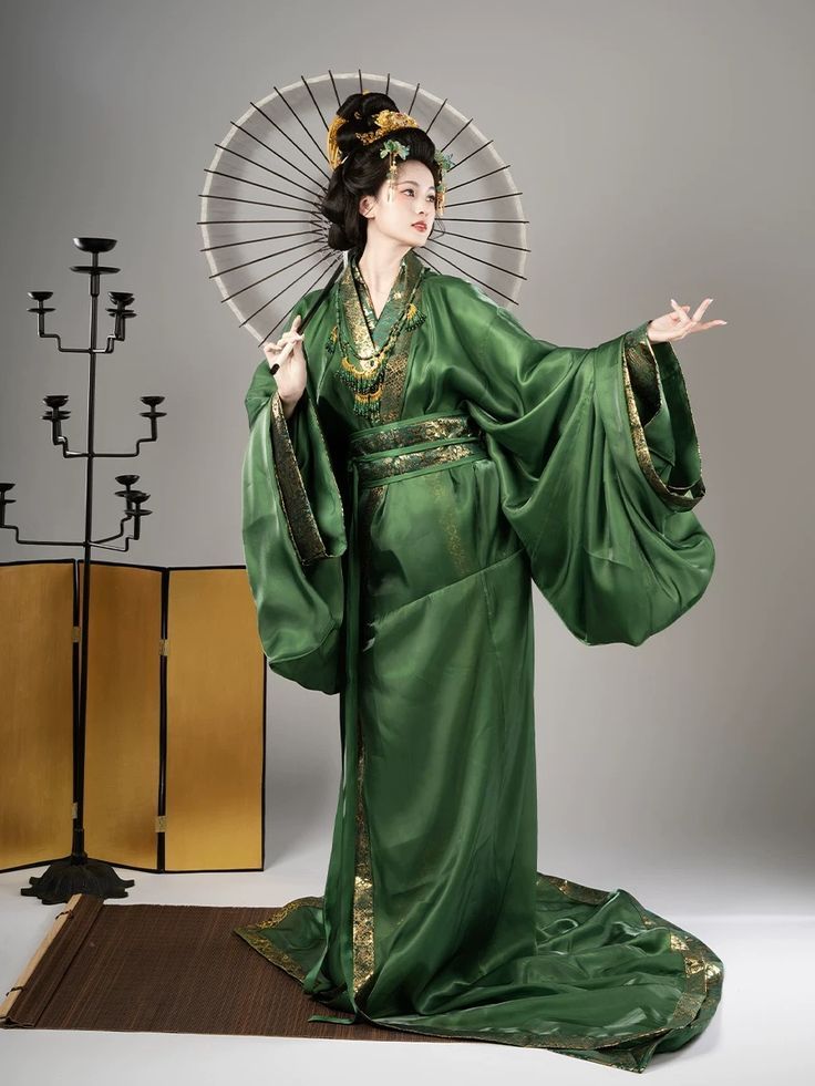 The Revival of Skirt-like Hanfu:A Journey into Traditional Chinese Elegance The Revival of Skirt-like Hanfu:A Journey into Traditional Chinese Elegance