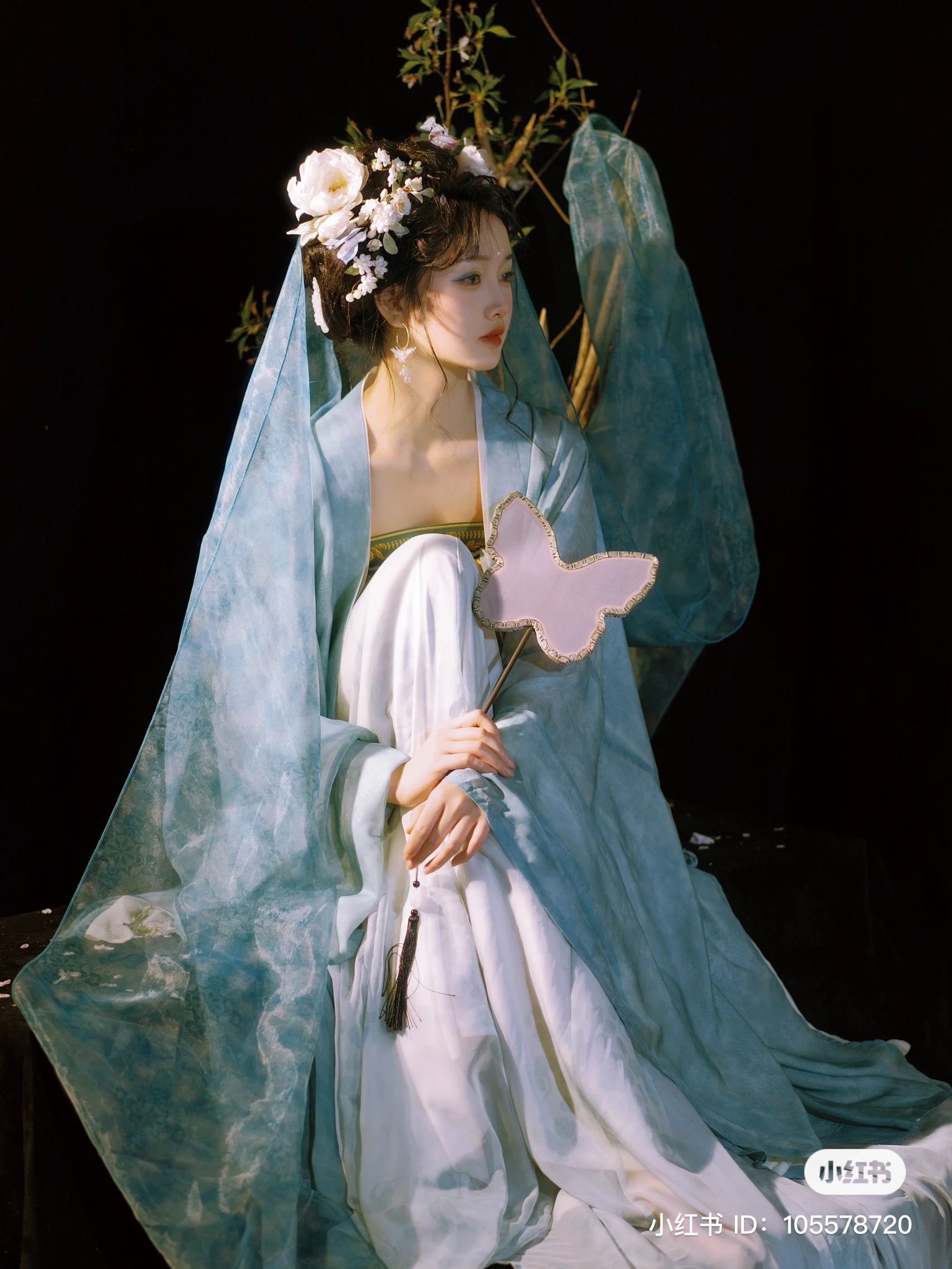 The Journey of a Plus-Size Woman in Hanfu Fashion:A Tale of Embracing Tradition and Self-Expression The Journey of a Plus-Size Woman in Hanfu Fashion:A Tale of Embracing Tradition and Self-Expression