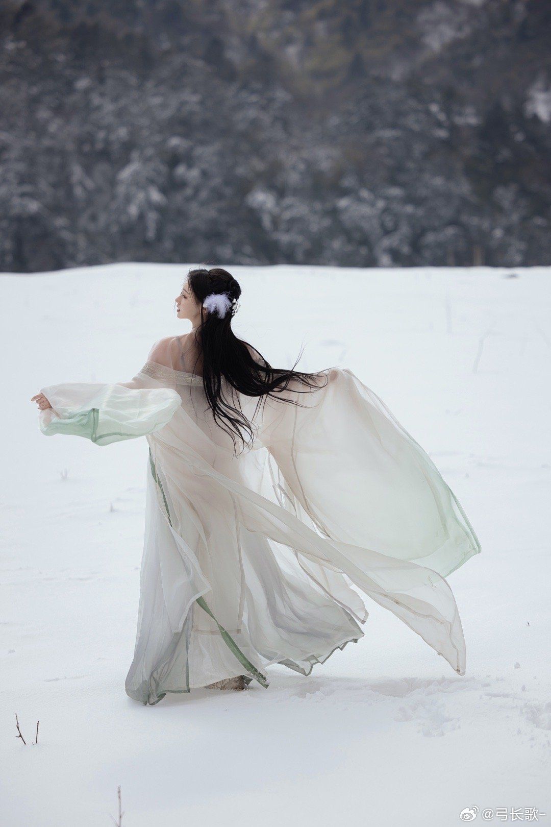 Skirt-Style Traditional Chinese Girls Hanfu:A Blend of Ancient Elegance and Modern Charm Skirt-Style Traditional Chinese Girls Hanfu:A Blend of Ancient Elegance and Modern Charm