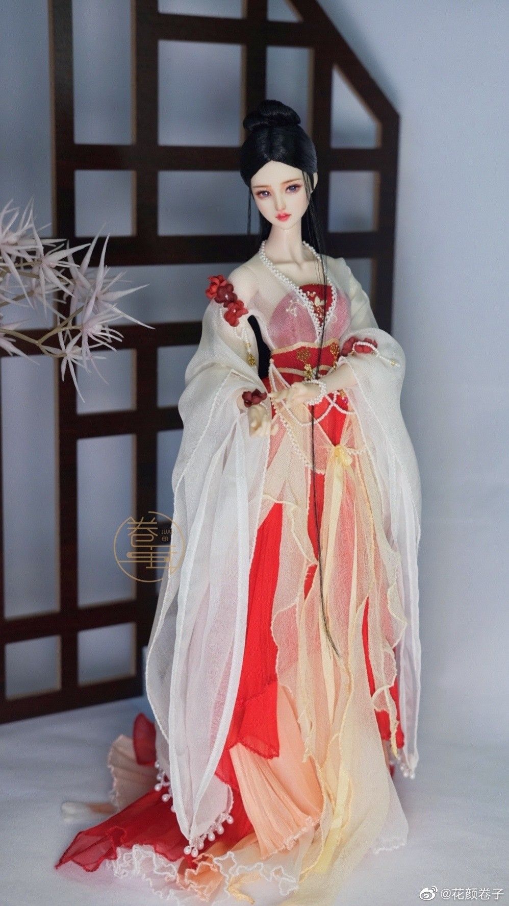The Charm of Qiyao Skirt Hanfu:A Closer Look at the Cheongsam-Style Robe for Women The Charm of Qiyao Skirt Hanfu:A Closer Look at the Cheongsam-Style Robe for Women