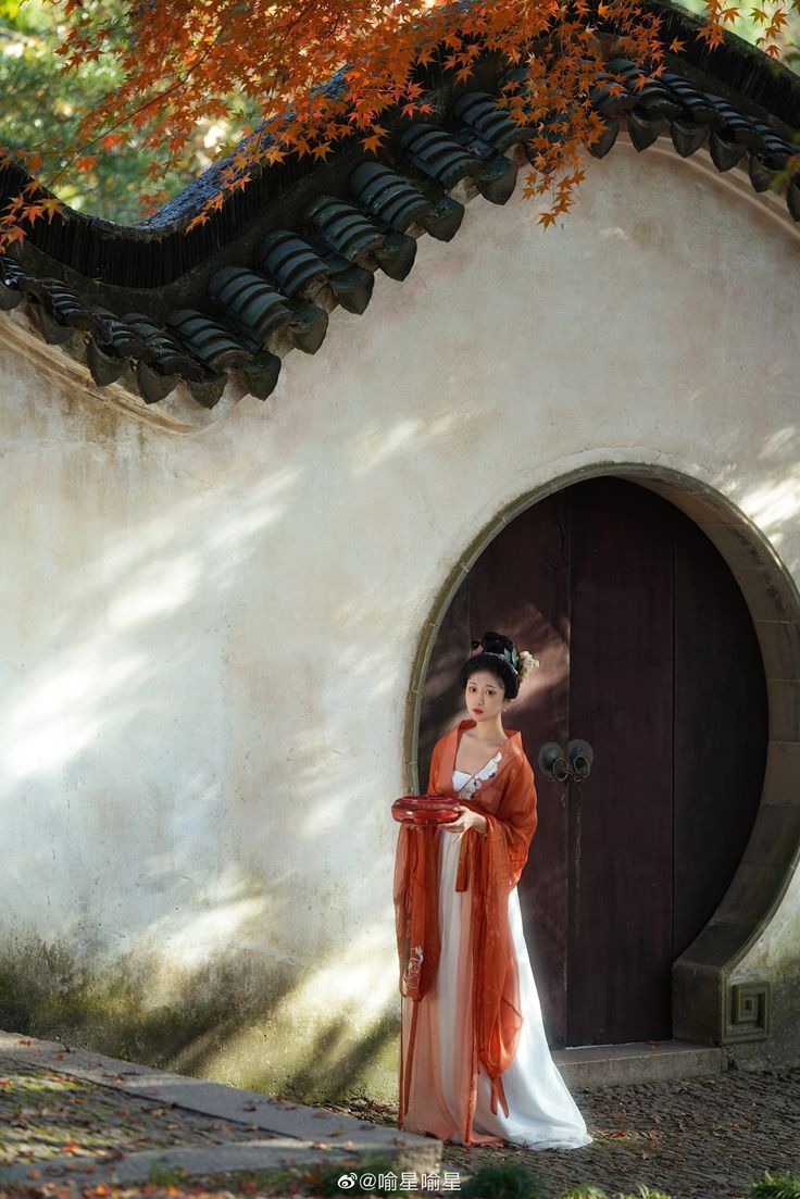 Maternal Bliss in Traditional Chinese Fashion:A Summer Hanfu Journey with Mother and Daughter Maternal Bliss in Traditional Chinese Fashion:A Summer Hanfu Journey with Mother and Daughter