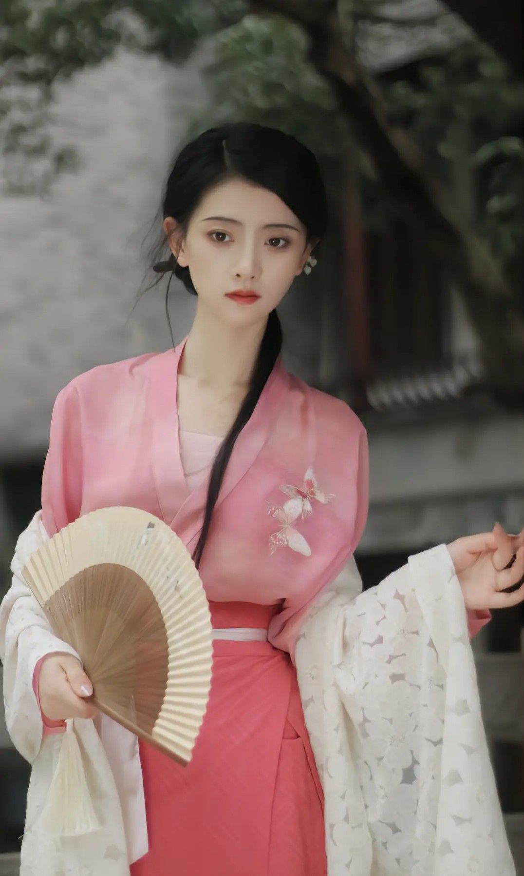 Red Traditional Qipao:Embracing the Essence of Chinese Heritage