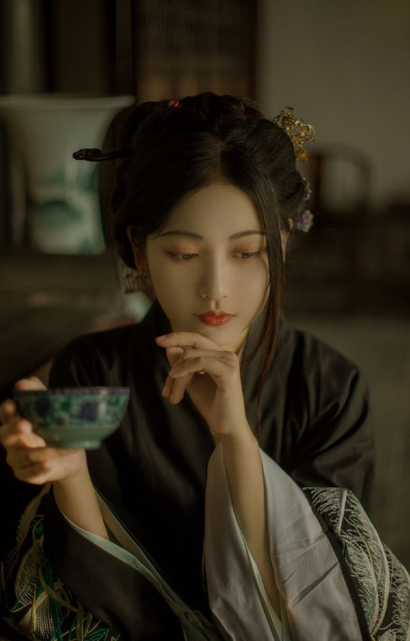 The Rise of the Princess in the Ligexing Hanfu Fashion