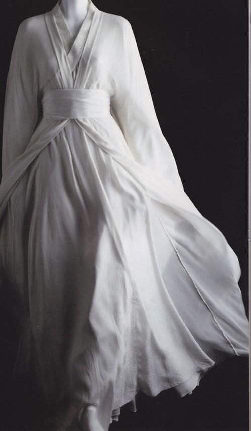 Chiffon Hanfu Dress:A Blend of Traditional Elegance and Modern Charm