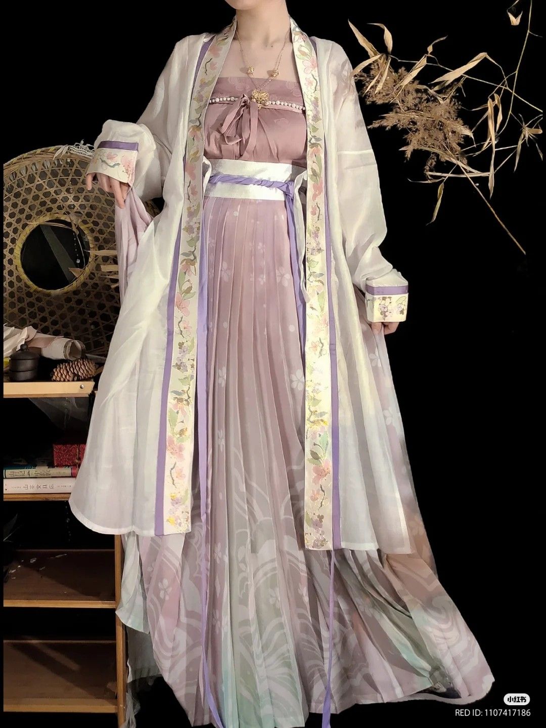 Three-Year-Old Girls Hanfu Shoes:A Guide to Stylish and Comfortable Options