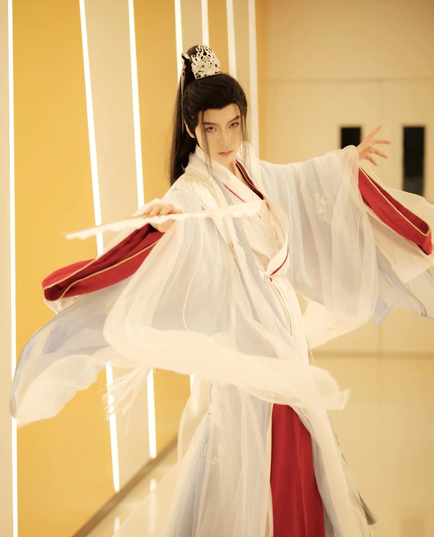 Satin-like Cheongsam:The Elegance of Real Silk Satin-like Cheongsam:The Elegance of Real Silk