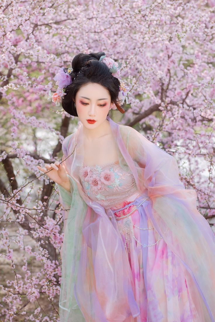 Summer Hanfu Fashion for Bestie BFFs:Two Sisters in Harmony Summer Hanfu Fashion for Bestie BFFs:Two Sisters in Harmony