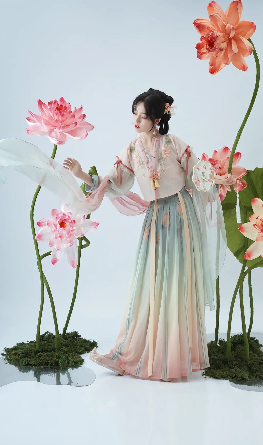 A Guide to Styling a Full Set of Hanfu Hair Accessories for Women with Beginner-Friendly Techniques A Guide to Styling a Full Set of Hanfu Hair Accessories for Women with Beginner-Friendly Techniques