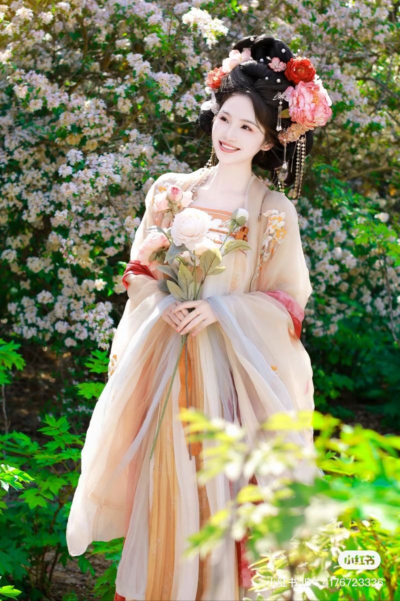Reinventing the Cheongsam for Young Girls:The Evolution of Traditional Qipao Fashion Reinventing the Cheongsam for Young Girls:The Evolution of Traditional Qipao Fashion