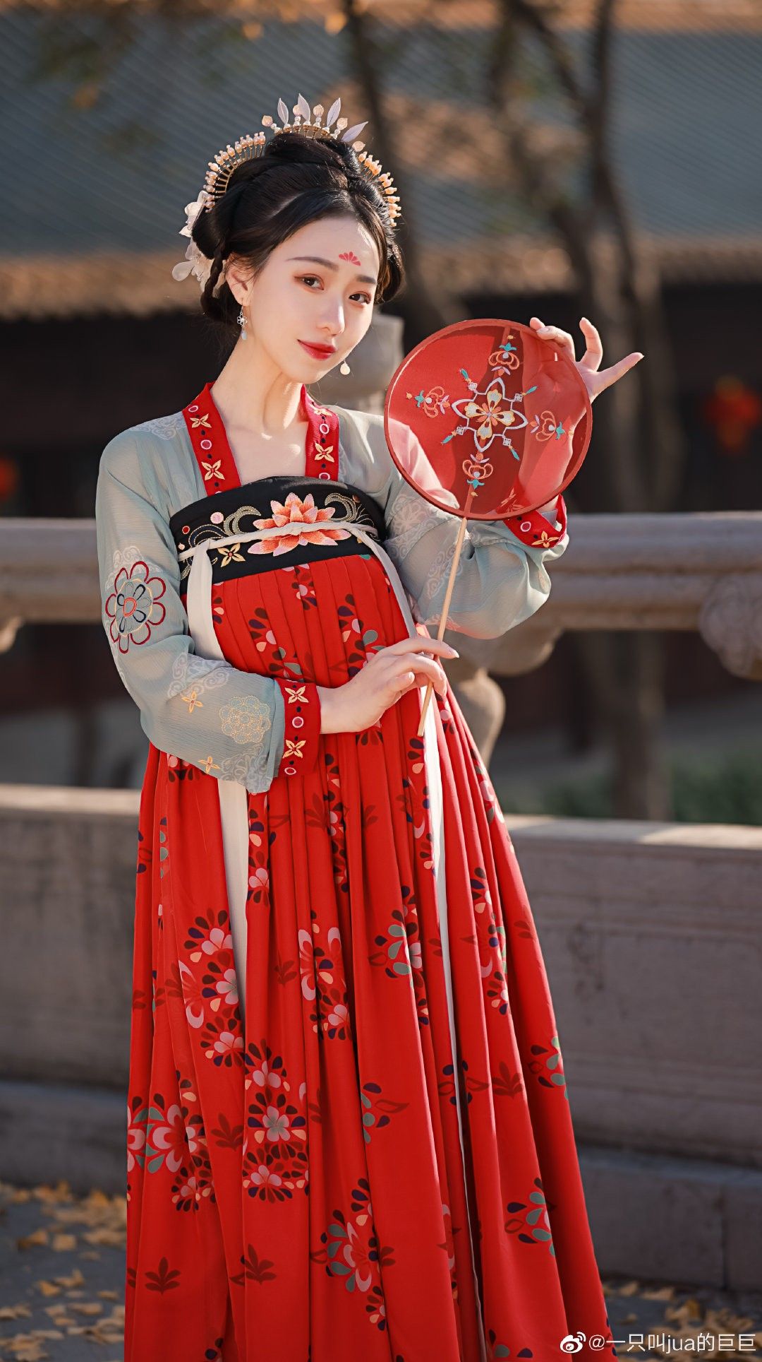 Traditional Chinese Style Horseface Skirt with Elastic Waist for Children Traditional Chinese Style Horseface Skirt with Elastic Waist for Children
