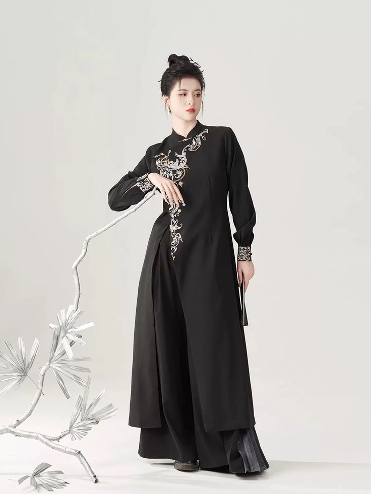The Rise of Cheongsam-Inspired Shorts:Fashion Trends and Cultural Evolution The Rise of Cheongsam-Inspired Shorts:Fashion Trends and Cultural Evolution