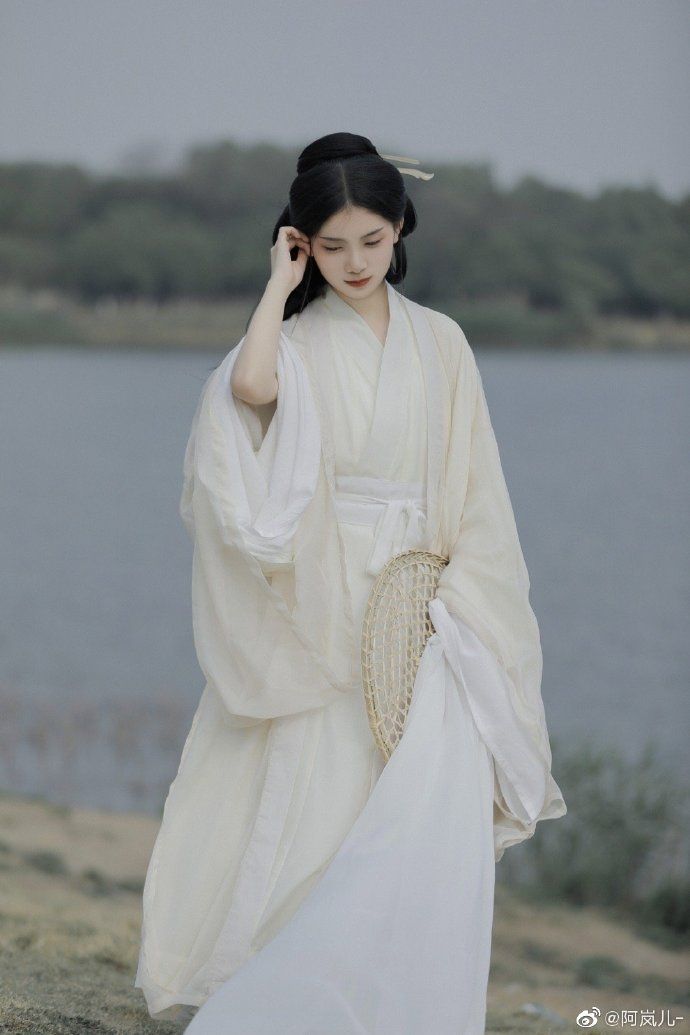 The Rise of the Mandarin Jacket and Cheongsam Combo with a Stylish Overcoat The Rise of the Mandarin Jacket and Cheongsam Combo with a Stylish Overcoat
