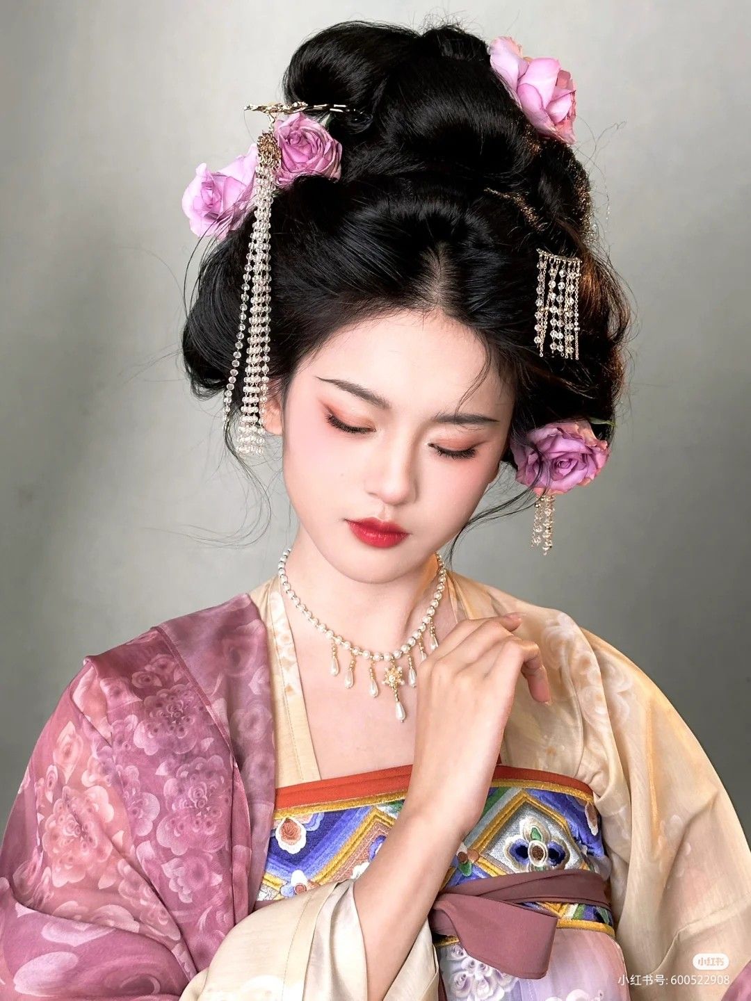 Elegant Summer Hanfu for Women:The Art of Traditional Chinese Clothing Elegant Summer Hanfu for Women:The Art of Traditional Chinese Clothing