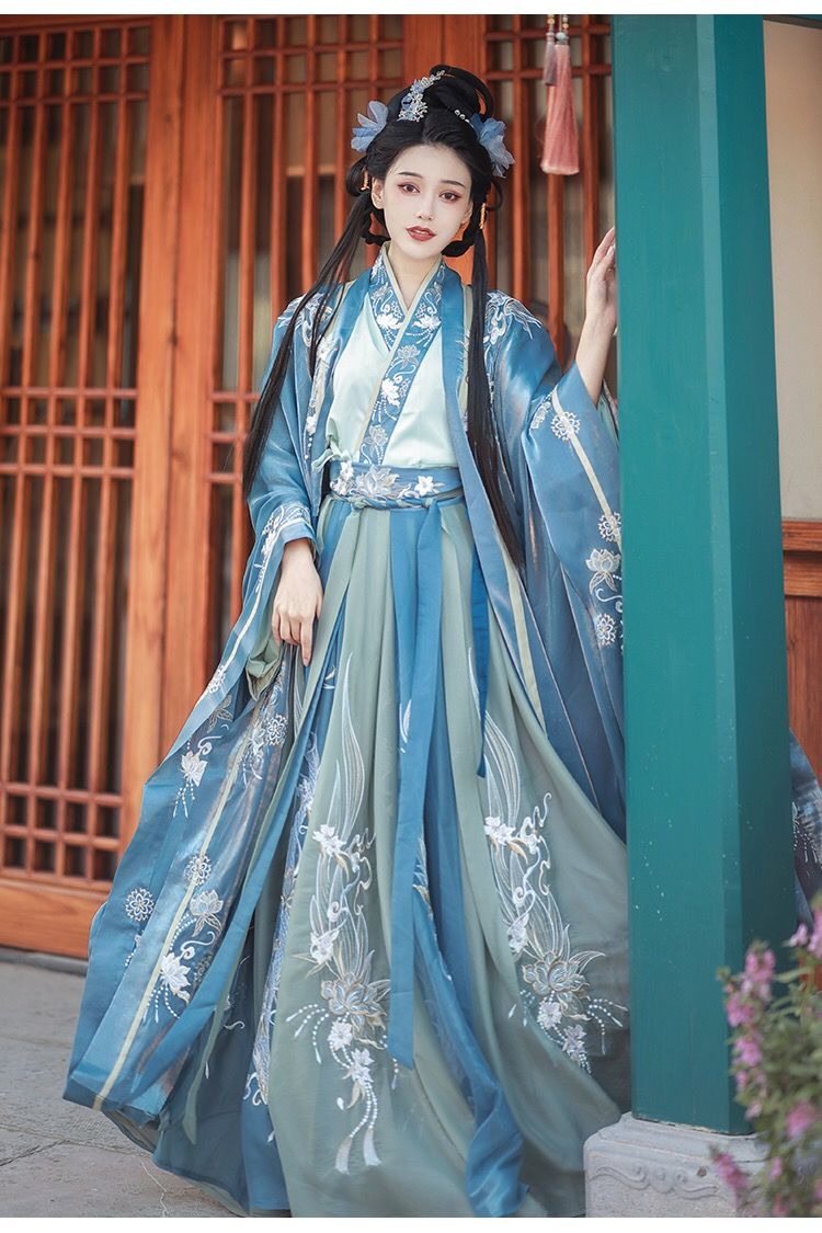 Xishi Chronicles:Original Hanfu Fashion and Its Cultural Significance Xishi Chronicles:Original Hanfu Fashion and Its Cultural Significance