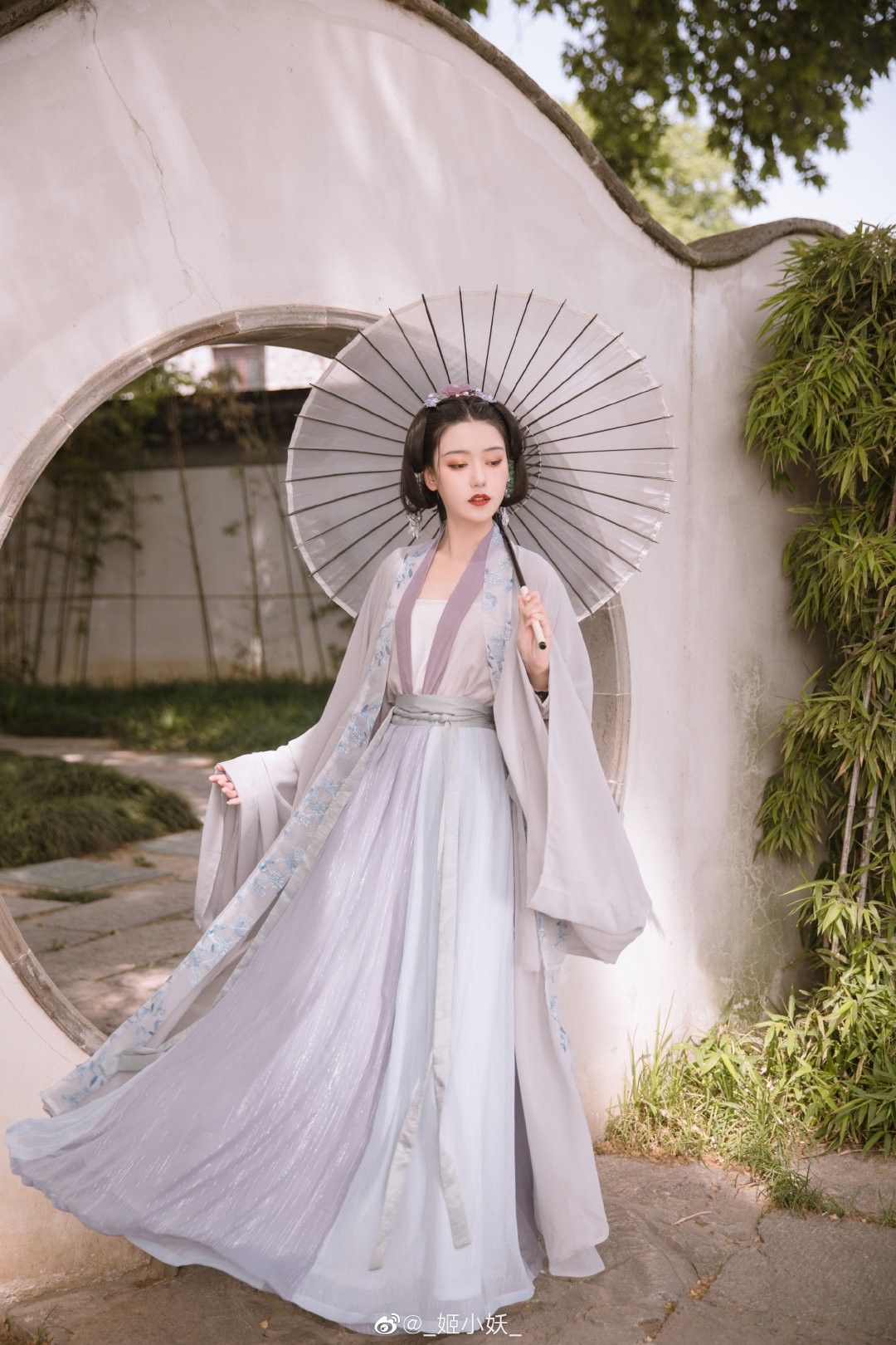 Reinventing Traditional Hanfu for Modern High School Students:A Journey of Cultural Evolution Reinventing Traditional Hanfu for Modern High School Students:A Journey of Cultural Evolution