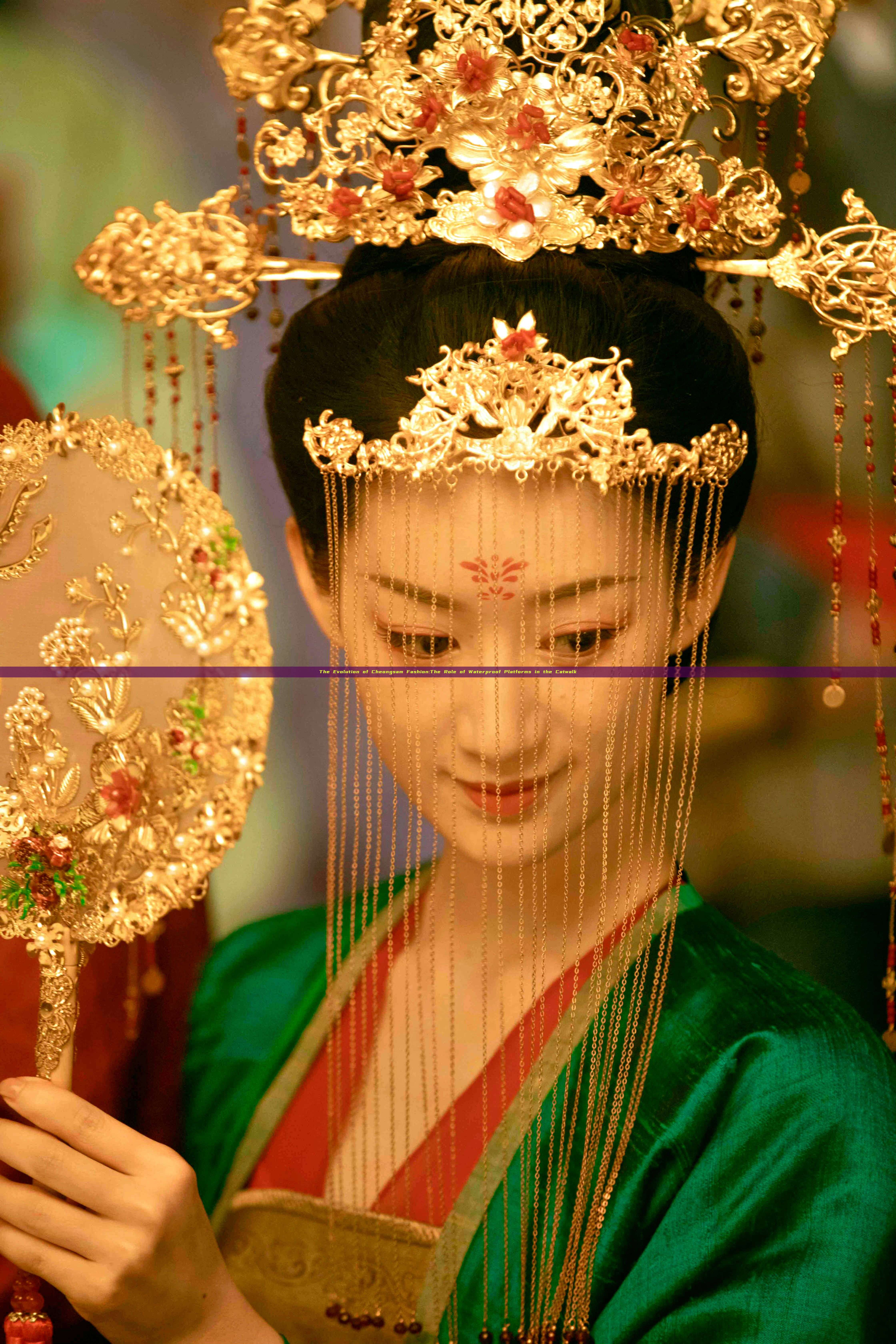 The Evolution of Cheongsam Fashion:The Role of Waterproof Platforms in the Catwalk The Evolution of Cheongsam Fashion:The Role of Waterproof Platforms in the Catwalk