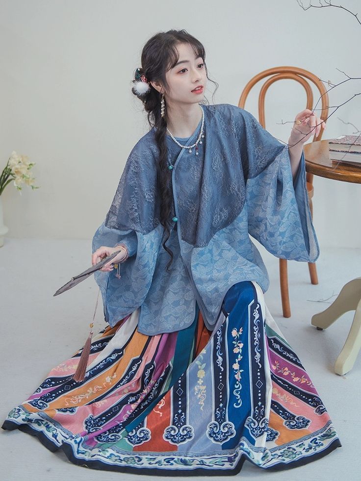 Enhanced Leisure Cheongsam:A Blend of Traditional Elegance and Modern Comfort in Mid-Length Styles Enhanced Leisure Cheongsam:A Blend of Traditional Elegance and Modern Comfort in Mid-Length Styles